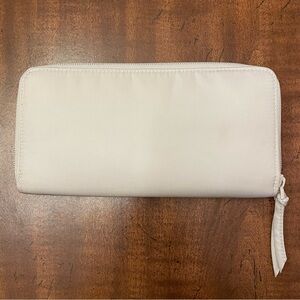 EUC Vera Bradly Zip Wallet